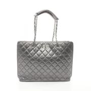 Pre-owned Leather chanel-bags Chanel Vintage , Gray , Dames