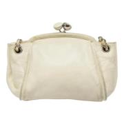 Pre-owned Leather chanel-bags Chanel Vintage , Beige , Dames