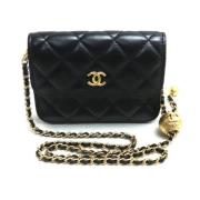 Pre-owned Leather crossbody-bags Chanel Vintage , Black , Dames