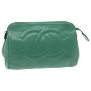 Pre-owned Leather pouches Chanel Vintage , Green , Dames