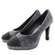 Pre-owned Leather heels Chanel Vintage , Gray , Dames