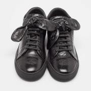 Pre-owned Leather sneakers Chanel Vintage , Black , Dames