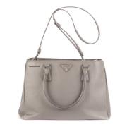 Pre-owned Leather prada-bags Prada Vintage , Gray , Dames