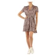 Gedrukte Viscose en Lurex Jurk Guess , Pink , Dames