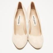 Pre-owned Suede heels Manolo Blahnik Pre-owned , Beige , Dames