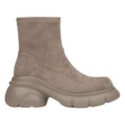 Beige Chelsea-laarzen voor dames gemaakt van Echt Velours op een Platf...