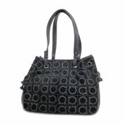 Pre-owned Suede totes Salvatore Ferragamo Pre-owned , Black , Dames