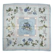 Pre-owned Silk scarves Hermès Vintage , Blue , Dames