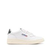 Witte/Zwarte leren sneakers met logo patch Autry , Beige , Dames