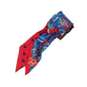 Pre-owned Silk scarves Hermès Vintage , Multicolor , Dames