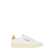 Stijlvolle Sneakers voor een Trendy Look Autry , White , Dames