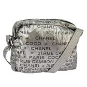 Pre-owned Polyester shoulder-bags Chanel Vintage , Gray , Dames