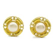 Pre-owned Metal earrings Chanel Vintage , Yellow , Dames