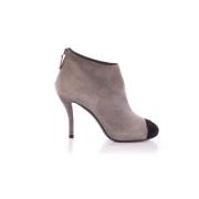 Pre-owned Suede boots Chanel Vintage , Gray , Dames