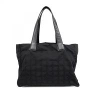 Pre-owned Nylon handbags Chanel Vintage , Black , Dames