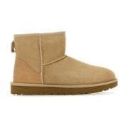 Klassieke Ultra Mini Enkellaarzen in Zand Suède UGG , Beige , Dames