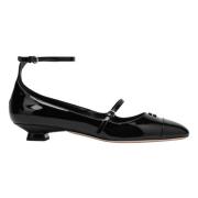 Lage Ballerina's Verhogen Uw Stijl Miu Miu , Black , Dames