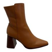 Leren enkellaarzen met 8cm hak Angel Alarcon , Brown , Dames