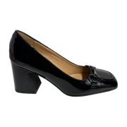 Zwarte lakpumps met gesp Status , Black , Dames