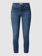 Korte jeans met labelpatch, model 'Ornella'