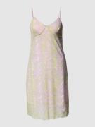 Mini-jurk met geschulpte zoom