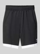 Regular fit sweatshorts met labelstitching, model 'Mockeylet'