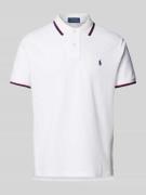 Custom slim fit poloshirt met logostitching