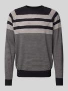 Gebreide pullover met ronde hals