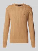 Slim fit gebreide pullover met visgraatstructuur