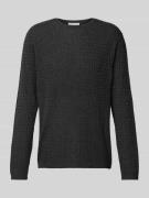 Gebreide pullover met ronde hals, model 'Cillan'