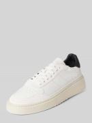 Sneakers met labeldetails