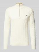 Gebreide pullover met kabelpatroon