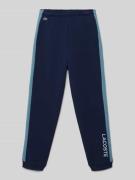 Regular fit sweatpants met logobadge