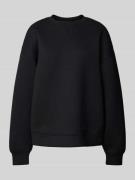 Sweatshirt met extra brede schouders, model 'RAYA'