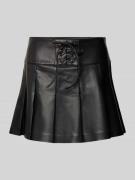 Minirok met leerlook, model 'EMERY PLEATED SKIRT'