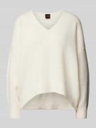 Gebreide pullover met V-hals, model 'Fondella'