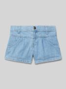 Korte regular fit jeans met steekzakken