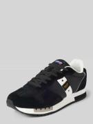 Sneakers met labelbadges, model 'QUEENS'