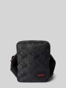 Schoudertas met labelbadge, model 'Ethon'