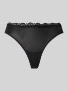 String met kantgarnering