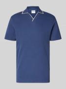 Slim fit poloshirt met V-hals, model 'SANGEV'