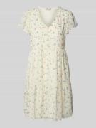 Getailleerde chiffon jurk met dobbystructuur, model 'AIDA ELISA'