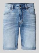 Korte regular fit jeans met steekzakken, model 'Mosa'