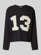 Gebreide pullover met extra brede schouders