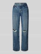 Straight leg jeans in destroyed-look
