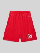 Regular fit sweatshorts met labelprint