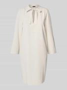 Knielange jurk met druppelvormige hals, model 'Darcy'