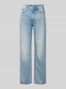 Straight fit jeans met labeldetail
