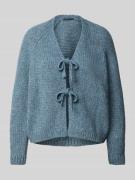 Gebreid jack met vetersluiting