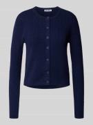 Gebreid jack met kabelpatroon en ronde hals